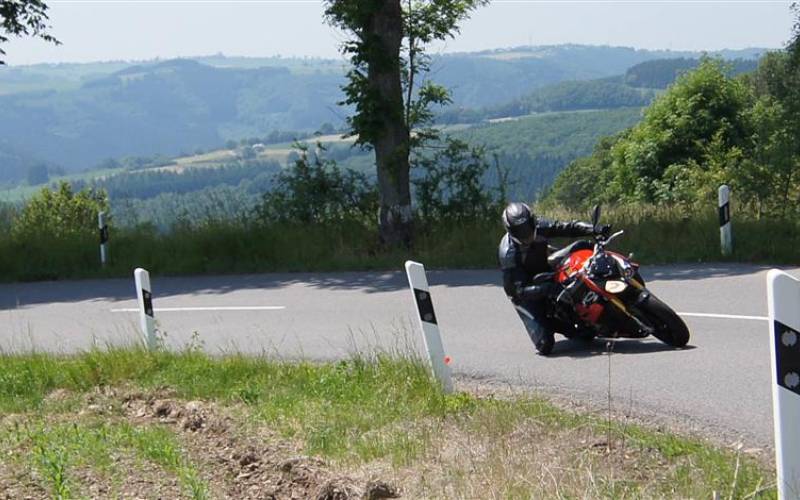 Test: 2014 BMW S1000R