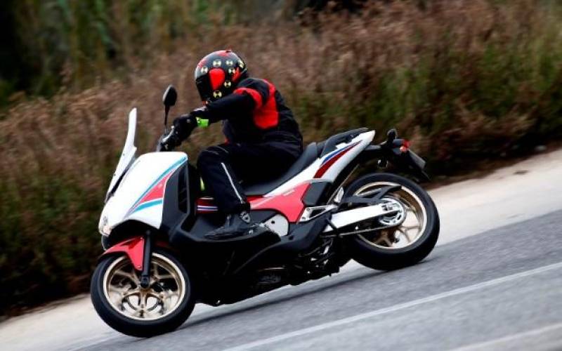 Test: 2014 Honda NC750D Integra DTC