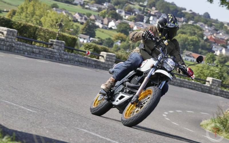 Test: 2020 Mash X-Ride 650 Classic
