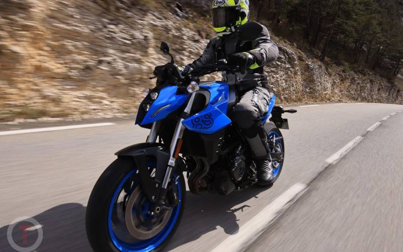 Test 2023 Suzuki GSX-8S