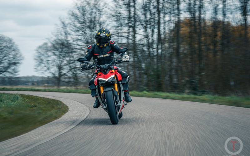 Test: 2020 Ducati Streetfighter V4S – test