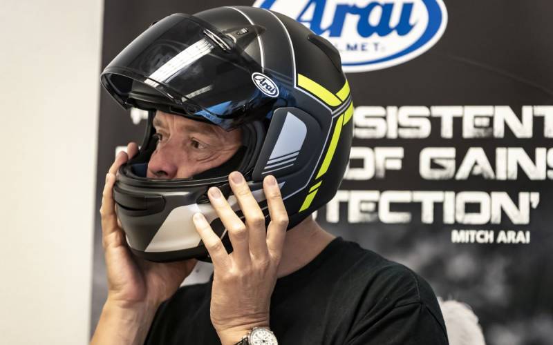 Alles over de nieuwe Arai Profile V motorhelm. Geen test.