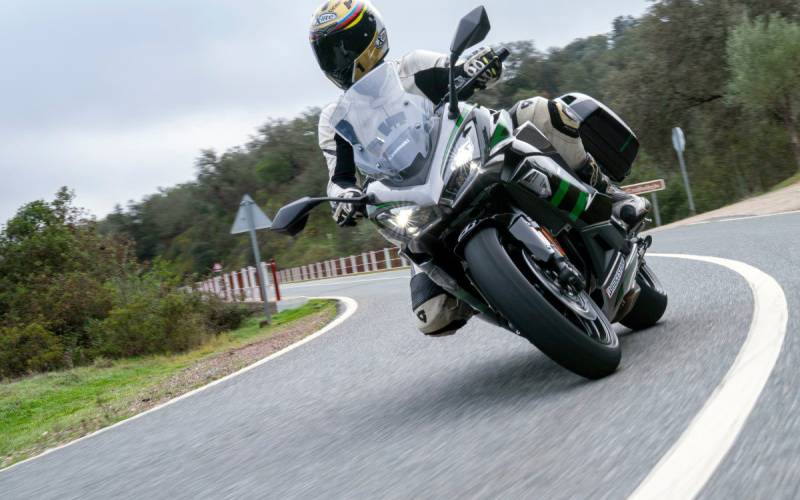 Test: 2020 Kawasaki Ninja 1000SX